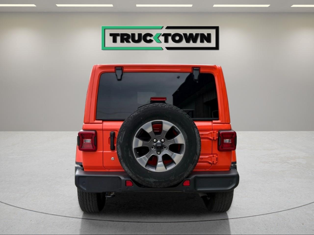 2020 Jeep WRANGLER UNLIMITED Sahara 4dr 4x4 Photo