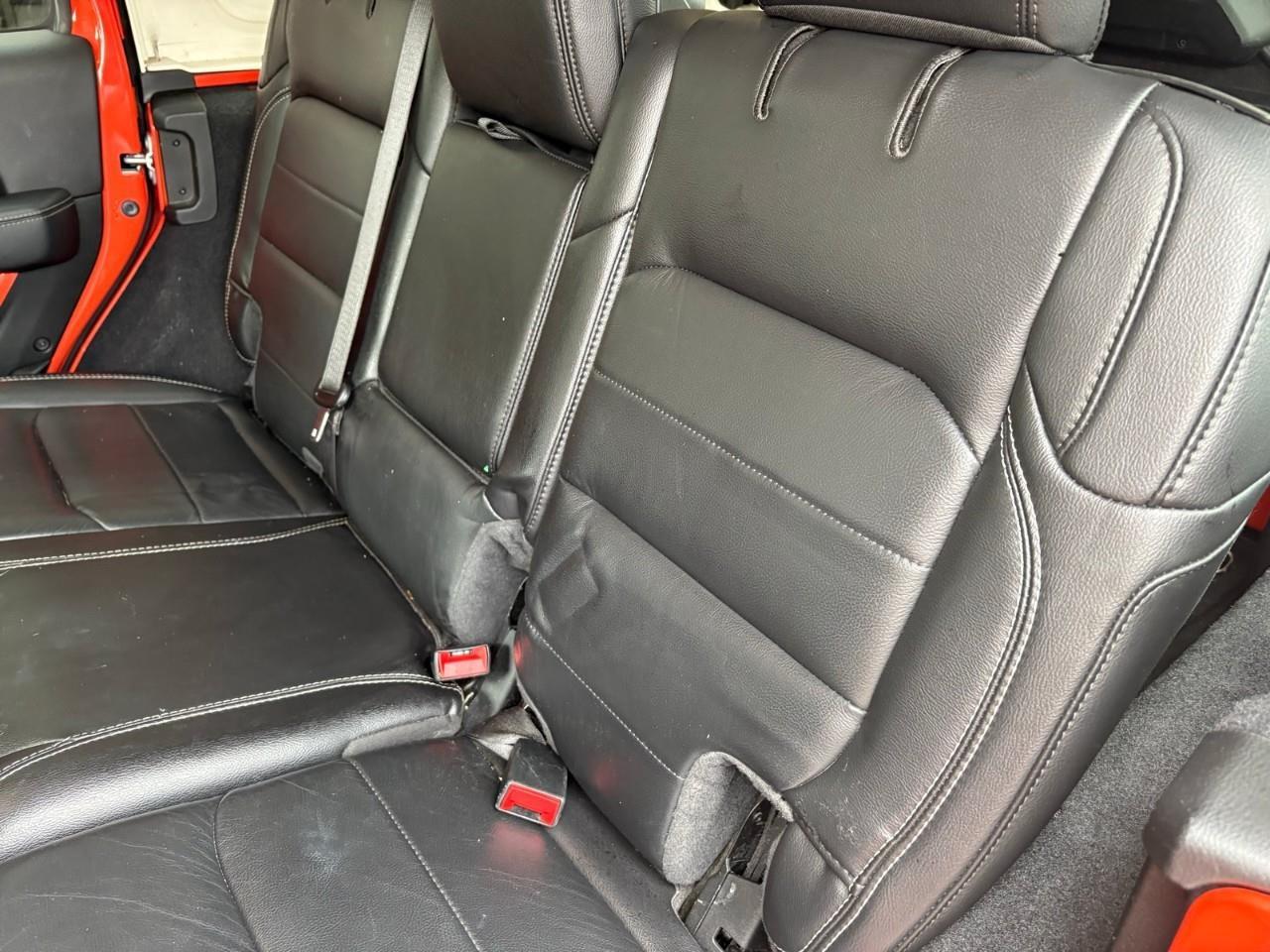 2020 Jeep WRANGLER UNLIMITED Sahara 4dr 4x4 Photo