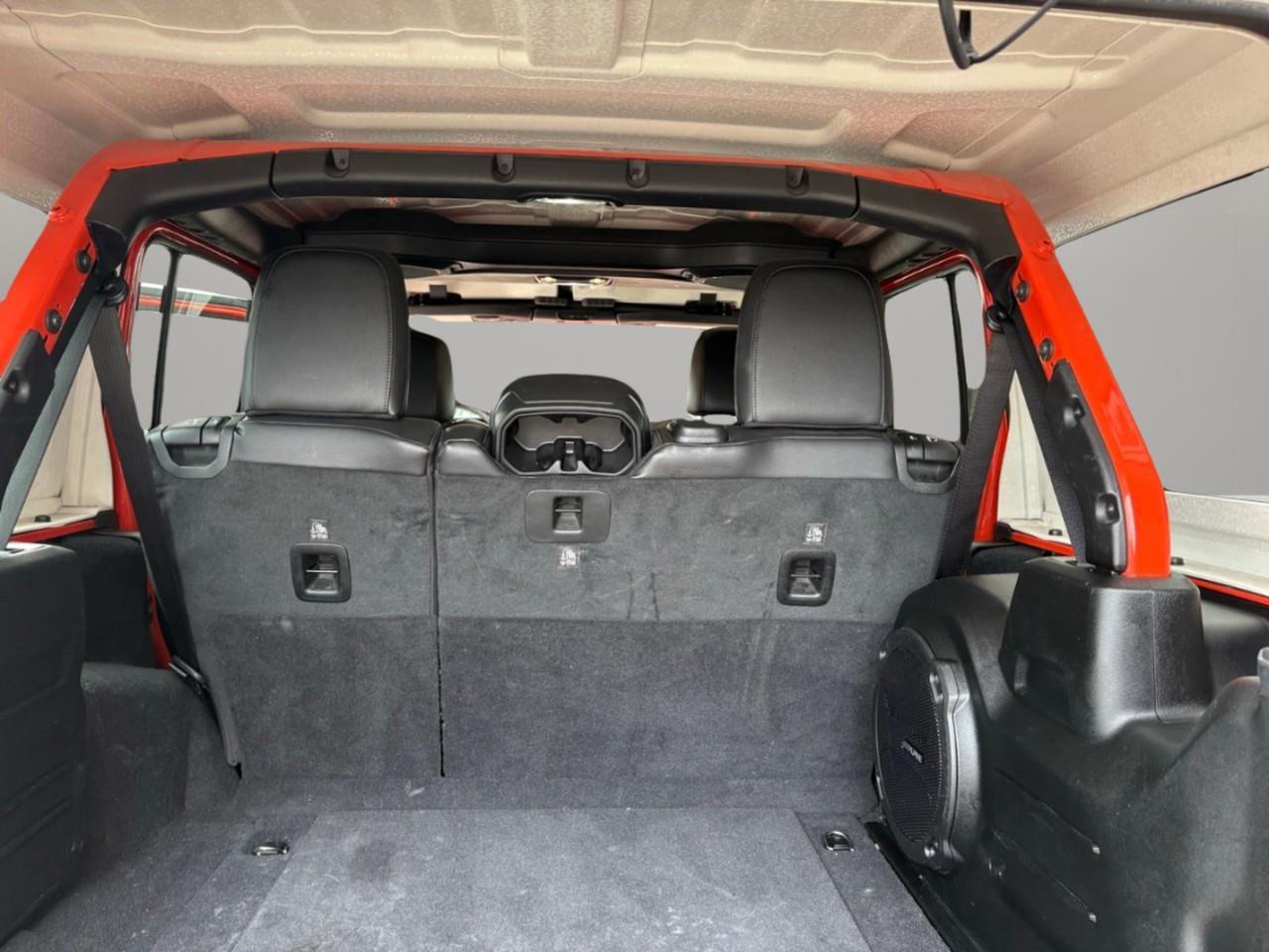 2020 Jeep WRANGLER UNLIMITED Sahara 4dr 4x4 Photo