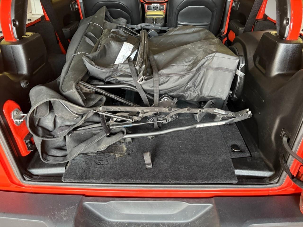 2020 Jeep WRANGLER UNLIMITED Sahara 4dr 4x4 Photo