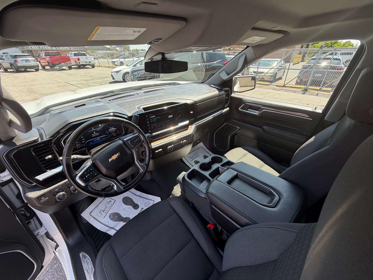 2025 Chevrolet Silverado 1500 LT **CALL BELLEVILLE@613-961-8848 FOR INFO** Photo