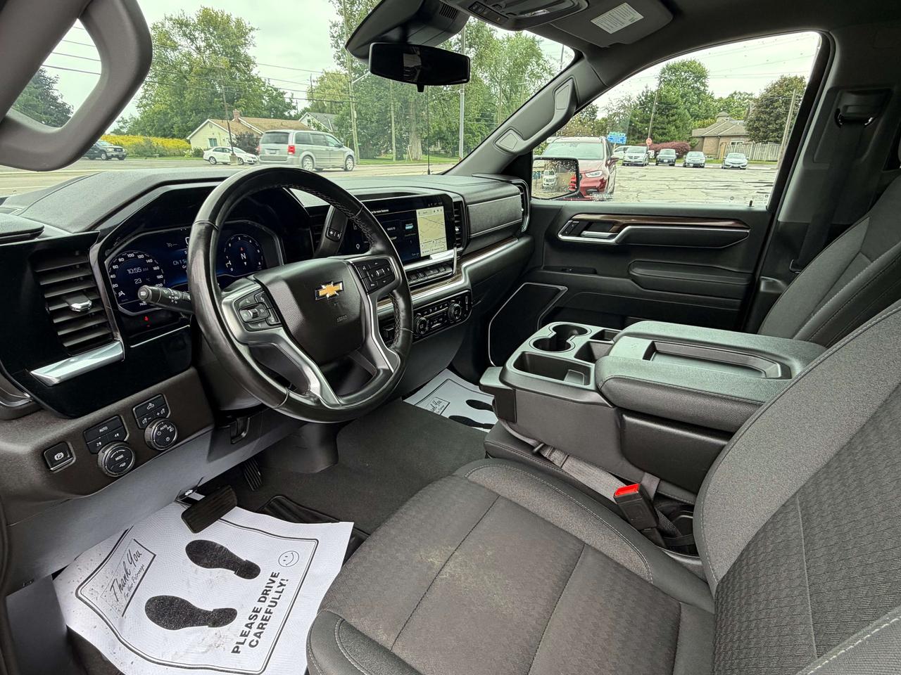 2025 Chevrolet Silverado 1500 LT/4X4/HTD SEATS/B-U CAM/CALL NAPANEE 613-354-2100 Photo