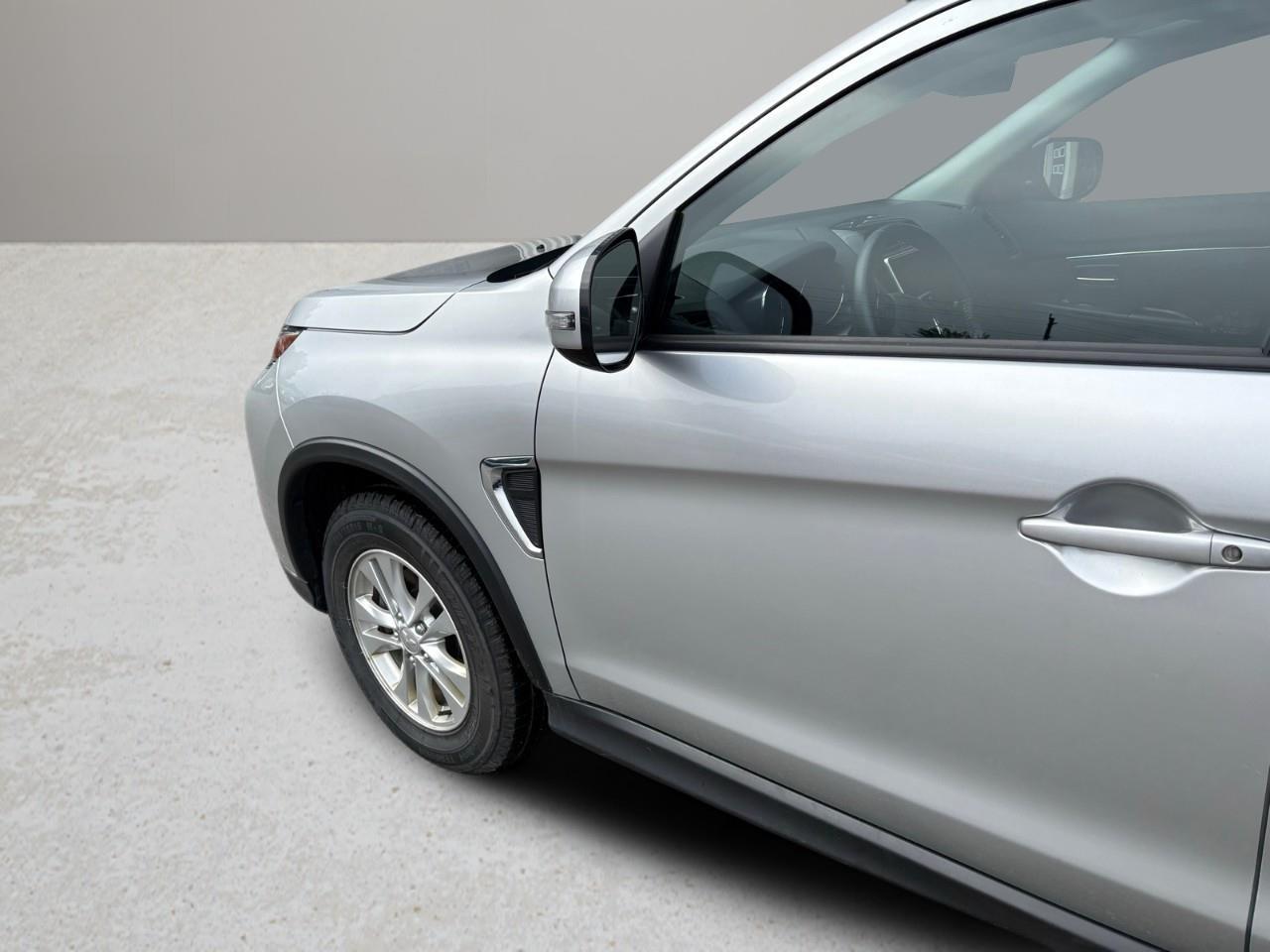 2024 Mitsubishi RVR SE 4dr AWC Photo
