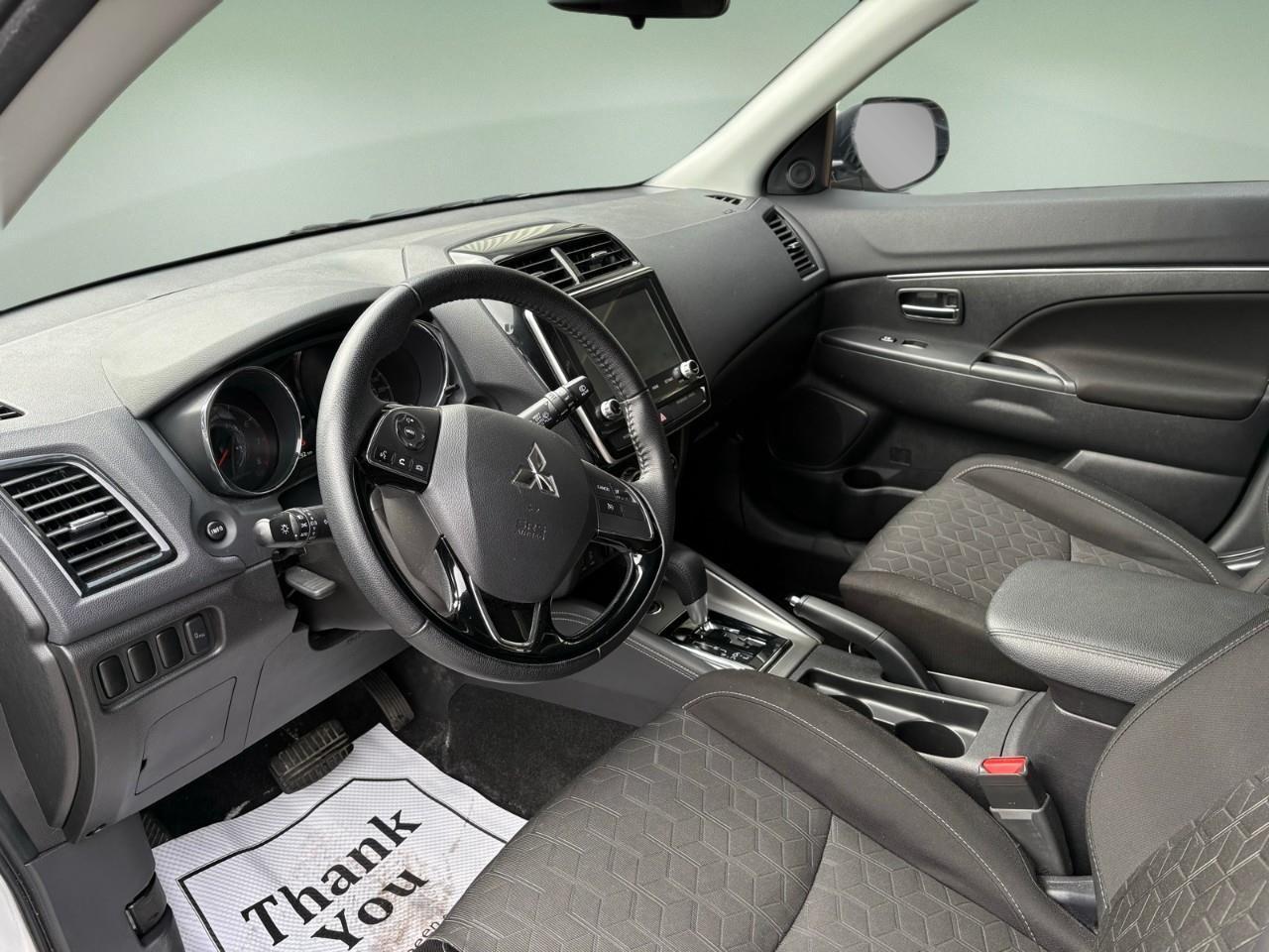 2024 Mitsubishi RVR SE 4dr AWC Photo