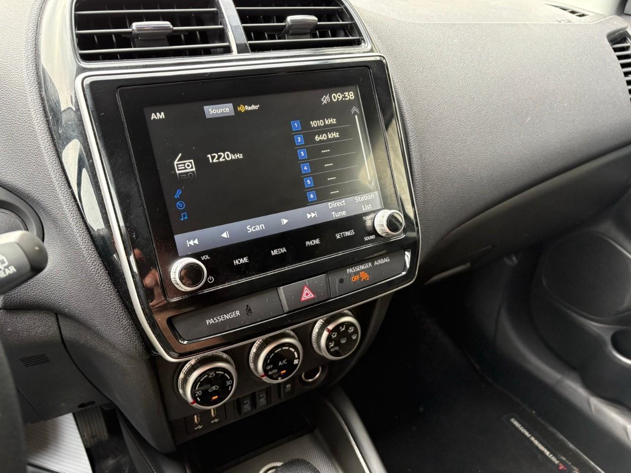 2024 Mitsubishi RVR SE 4dr AWC Photo