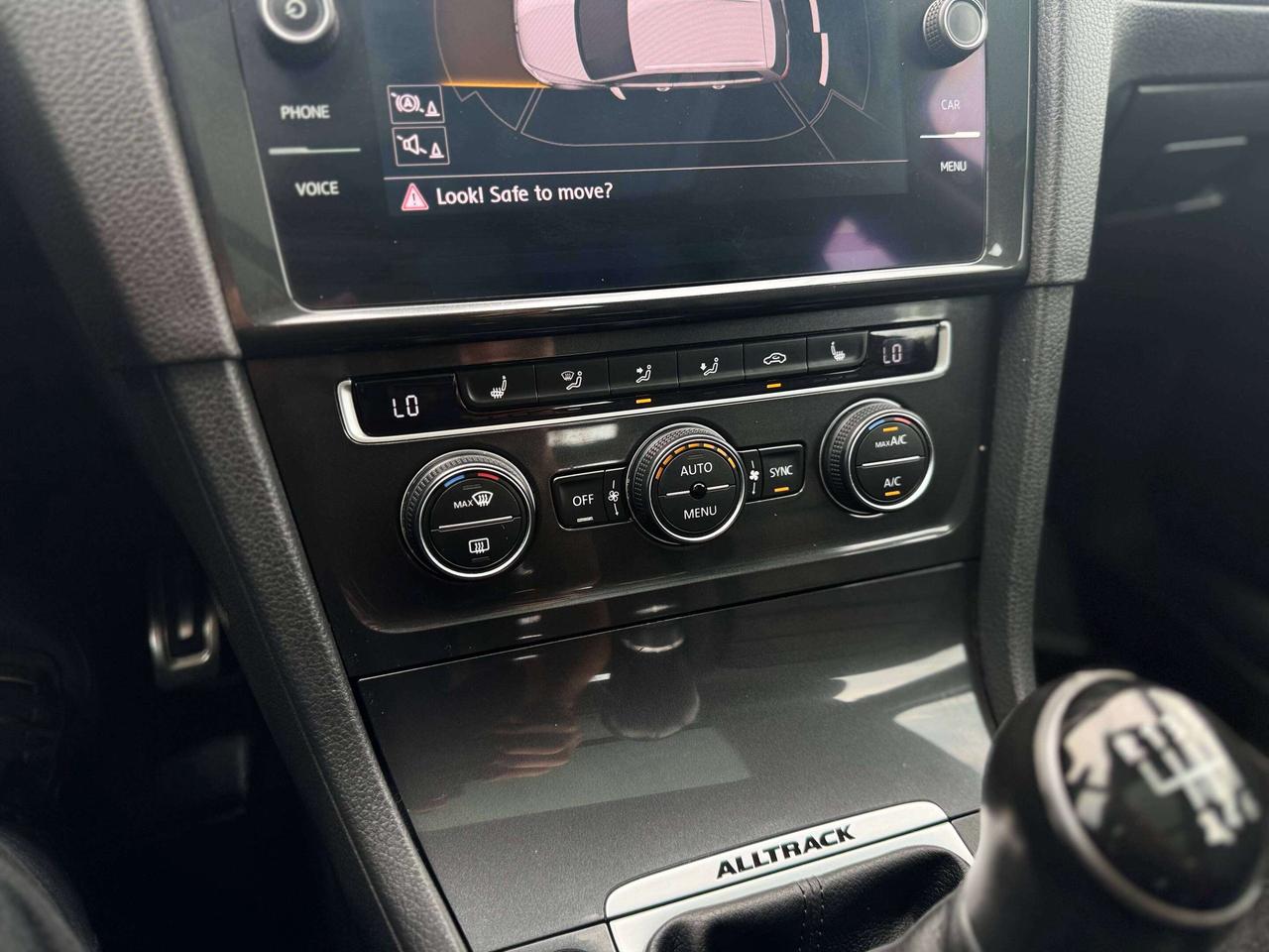 2018 Volkswagen Golf Alltrack   6 Speed Manual   LOW KMS Photo