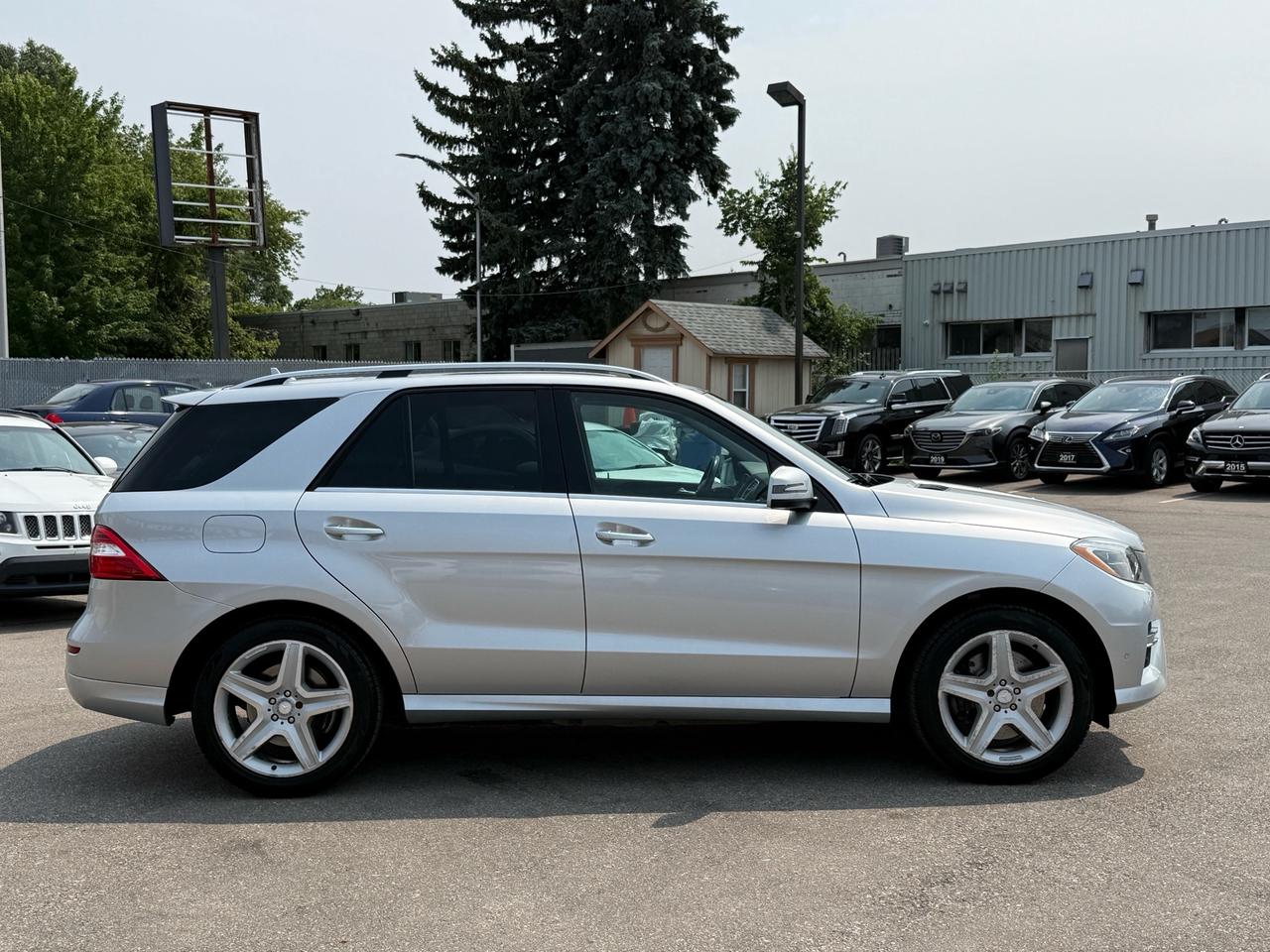 2014 Mercedes-Benz M-Class 4MATIC ML 350  AMG PKG ACCIDENT FREE GAS V6 CERTIF Photo3