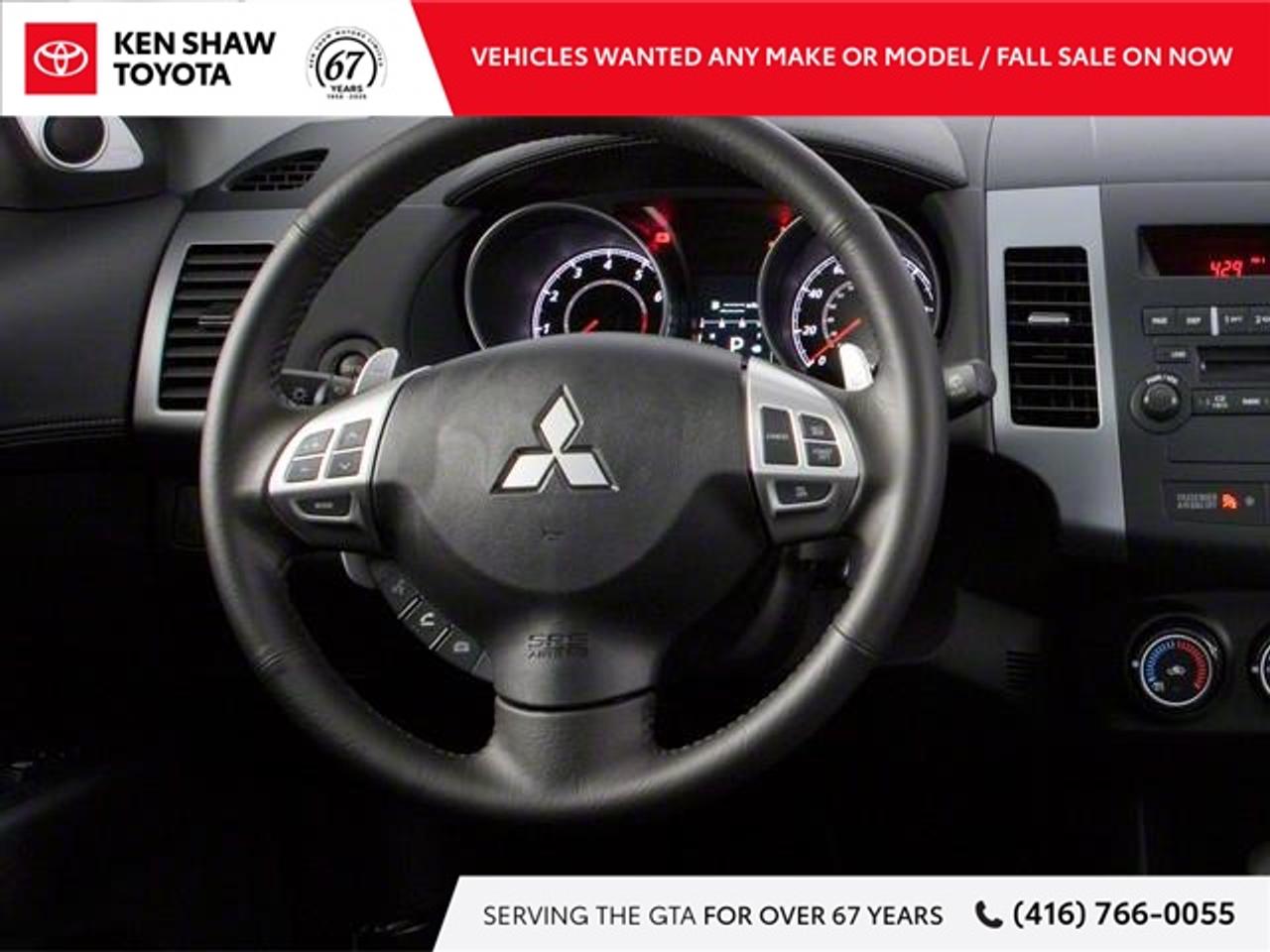 2010 Mitsubishi Outlander XLS 4dr 4x4 Photo