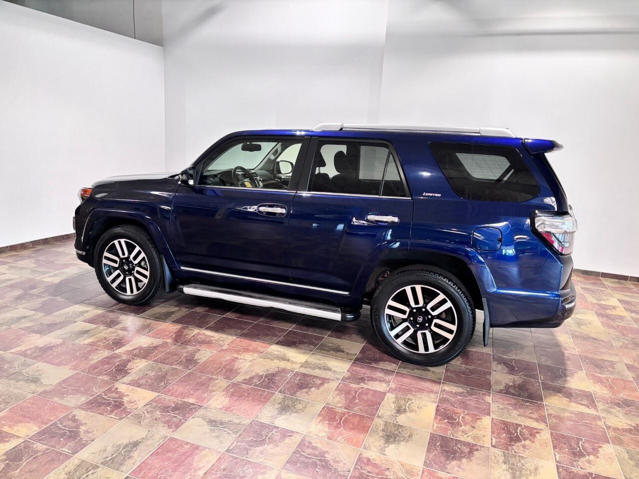 2018 Toyota 4Runner 4WD Photo