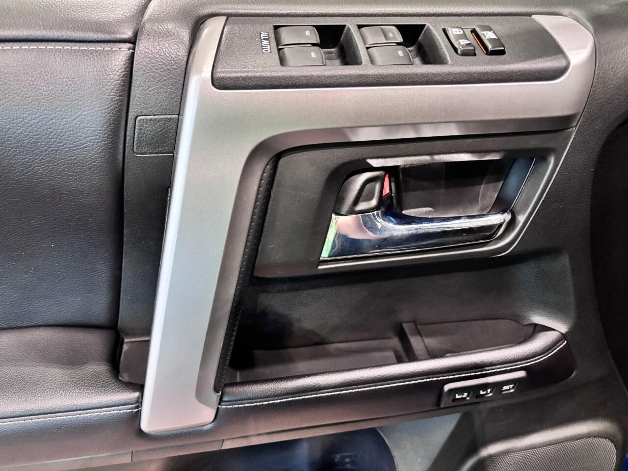 2018 Toyota 4Runner 4WD Photo