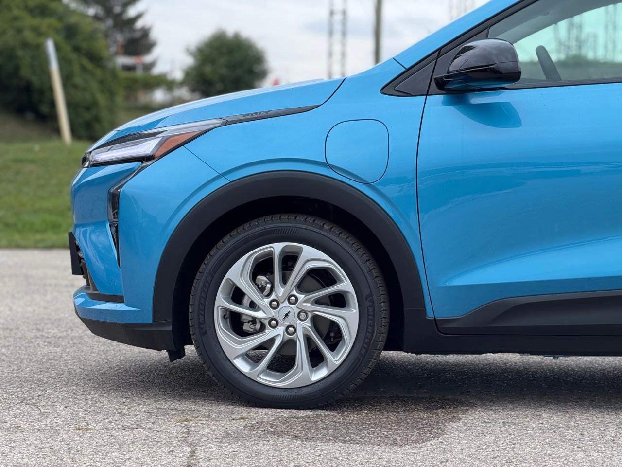 2027 Chevrolet Bolt LT 4dr Photo