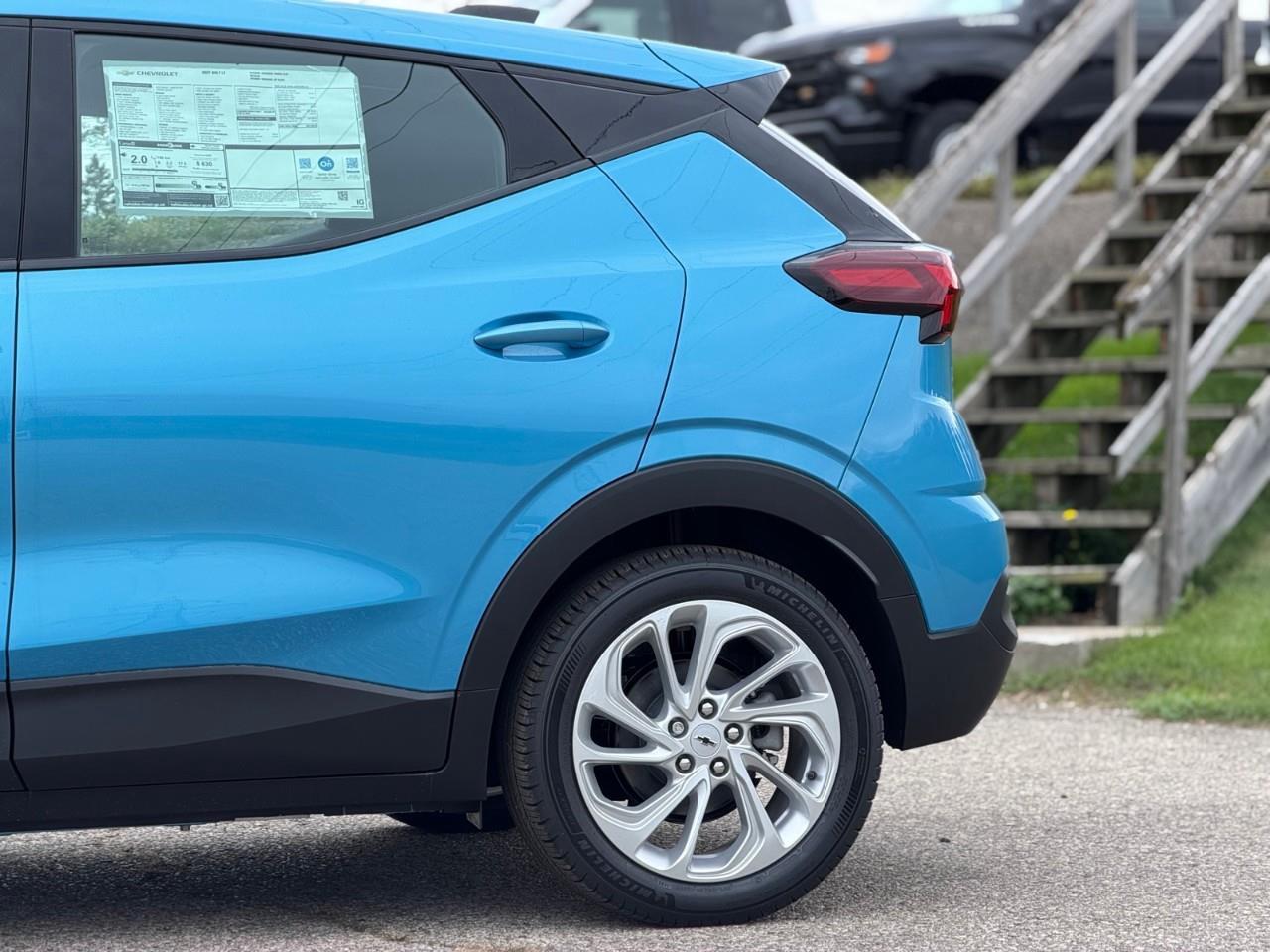 2027 Chevrolet Bolt LT 4dr Photo