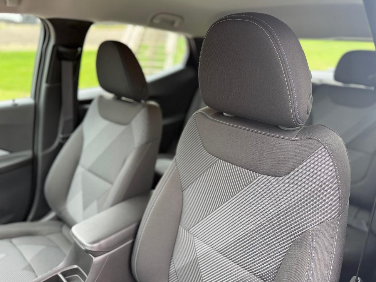 2027 Chevrolet Bolt LT 4dr Photo