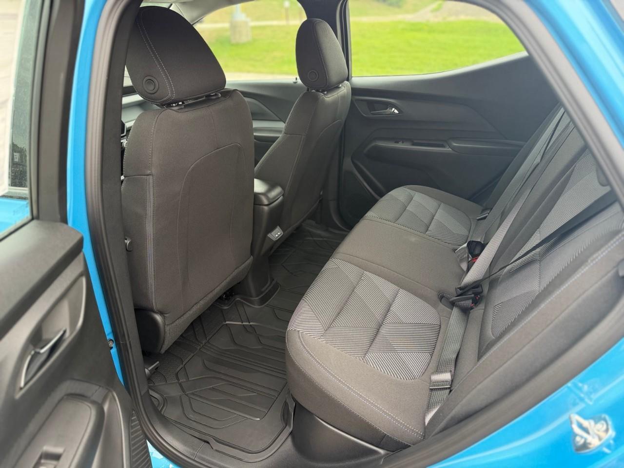 2027 Chevrolet Bolt LT 4dr Photo