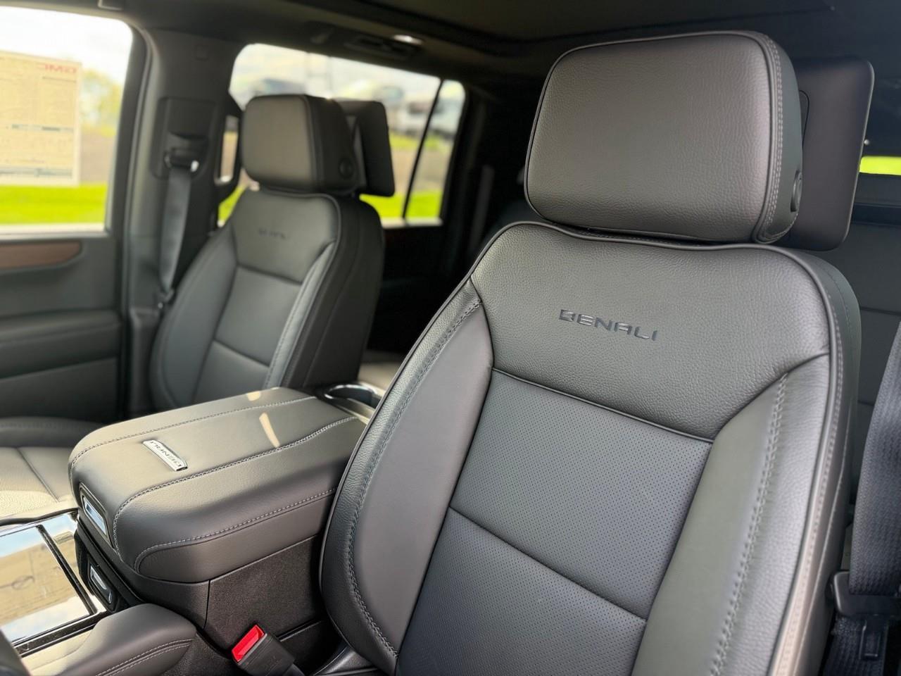 2026 GMC Yukon XL Denali 4dr 4x4 Photo