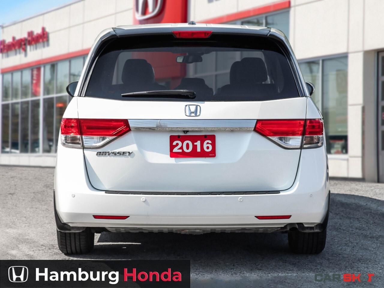 2016 Honda Odyssey w/Navigation Photo