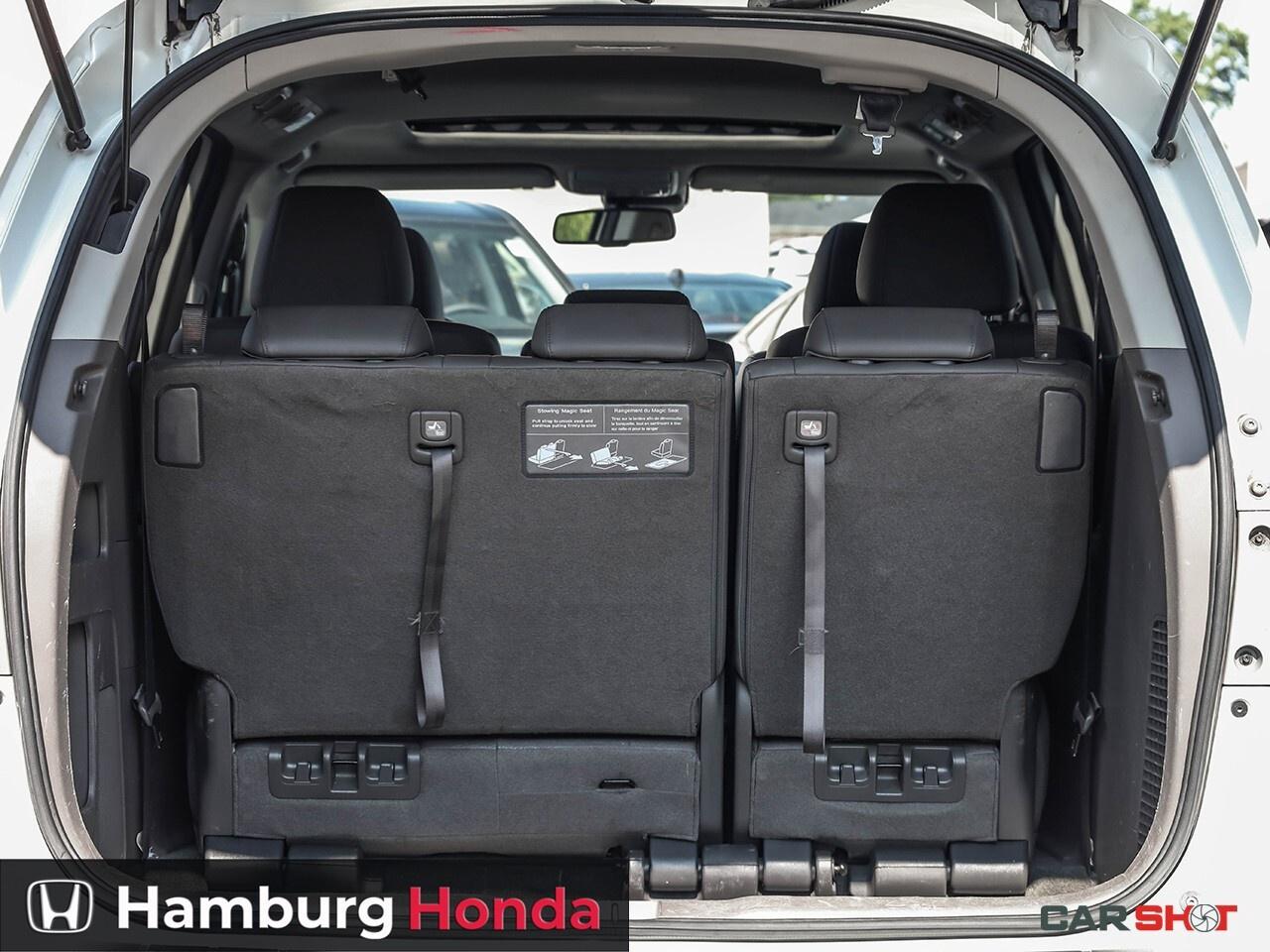 2016 Honda Odyssey w/Navigation Photo