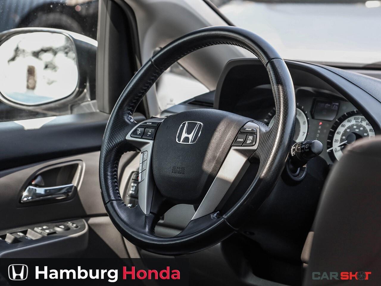 2016 Honda Odyssey w/Navigation Photo