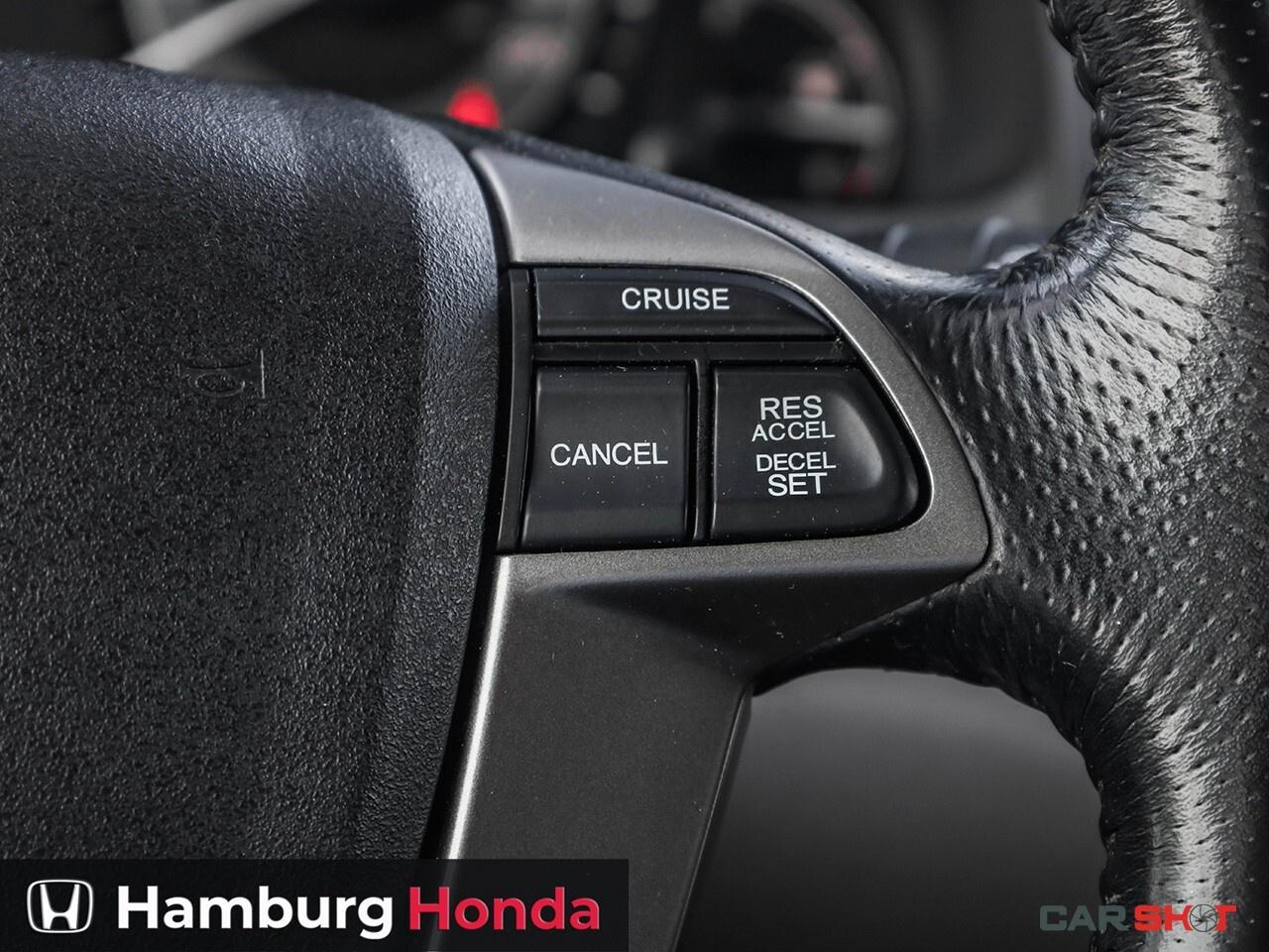 2016 Honda Odyssey w/Navigation Photo