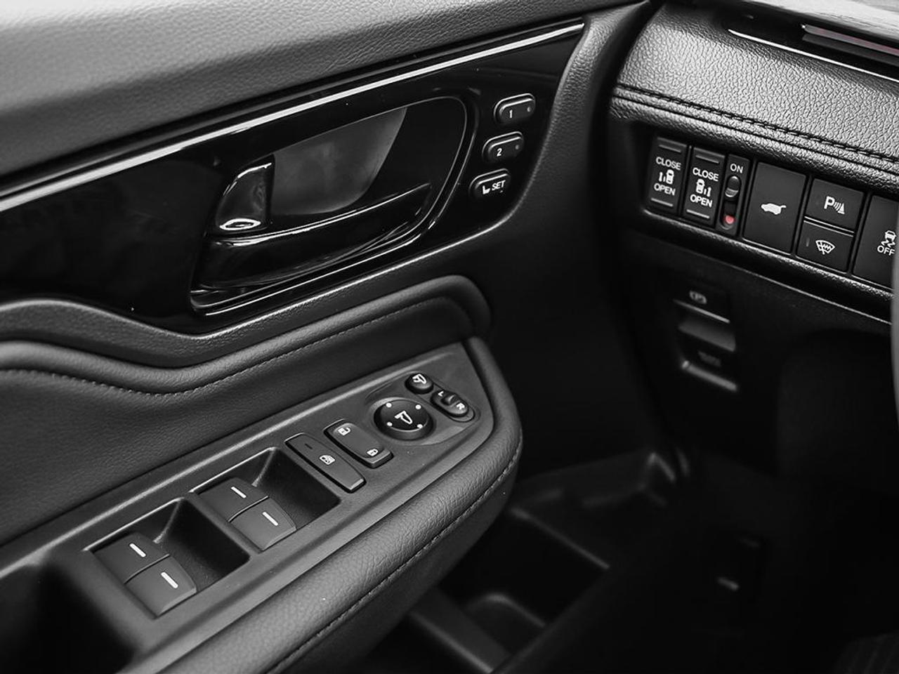 2026 Honda Odyssey Black Edition Passenger Van Photo