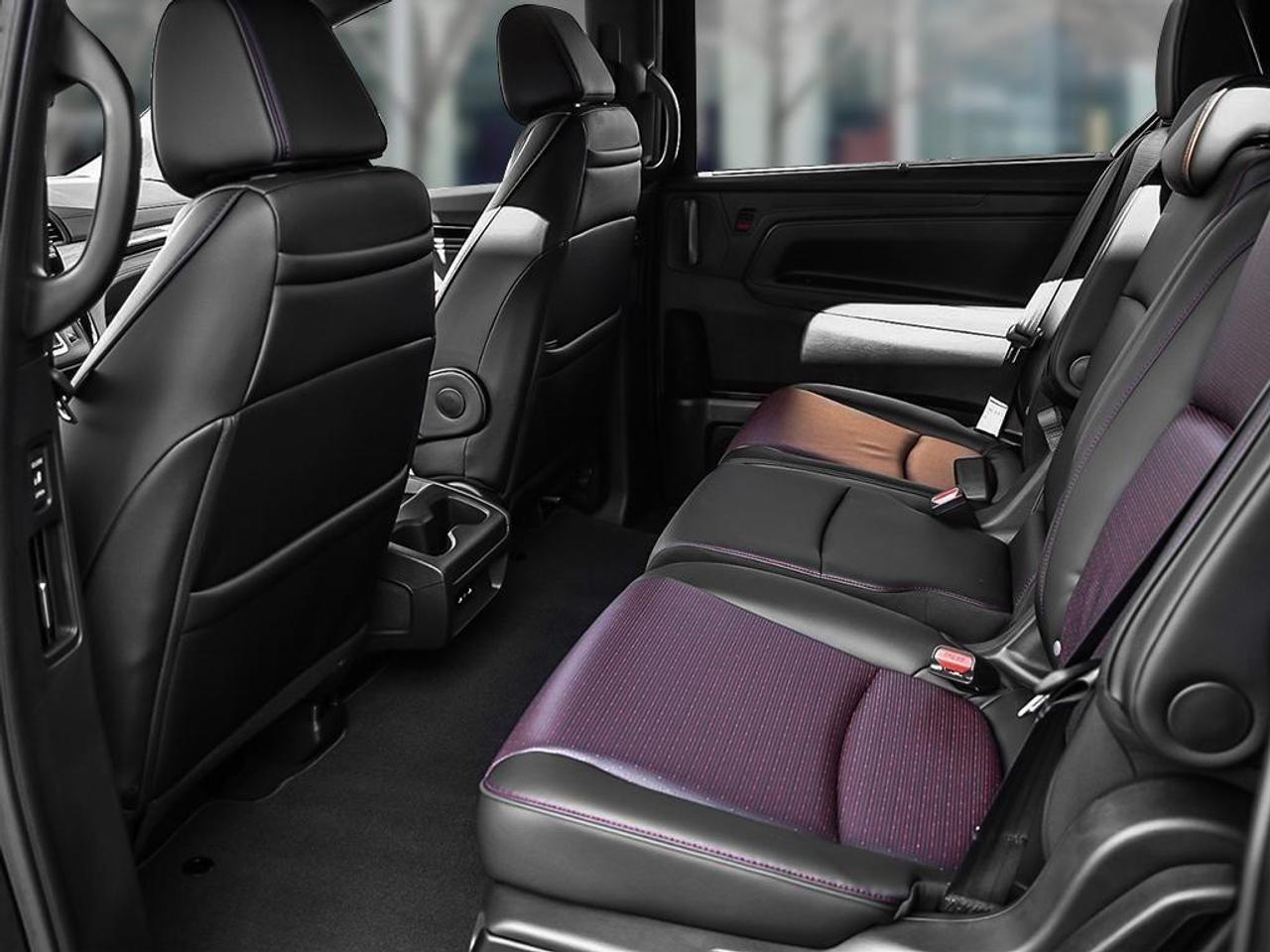 2026 Honda Odyssey Black Edition Passenger Van Photo