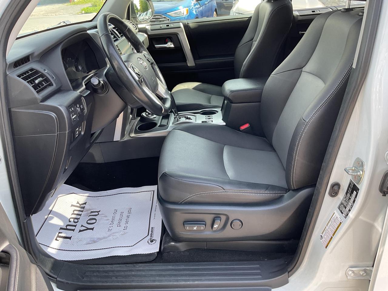 2024 Toyota 4Runner Base 4dr 4x4 Photo