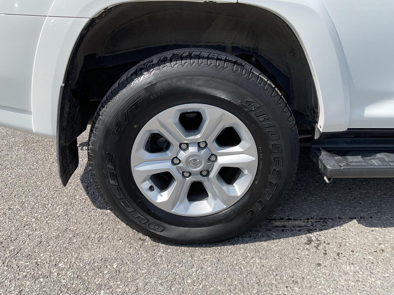 2024 Toyota 4Runner Base 4dr 4x4 Photo