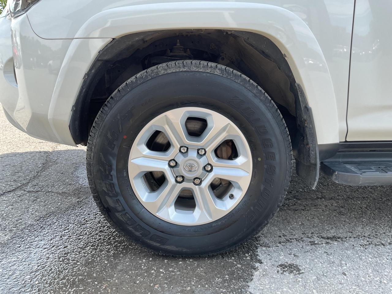 2024 Toyota 4Runner Base 4dr 4x4 Photo