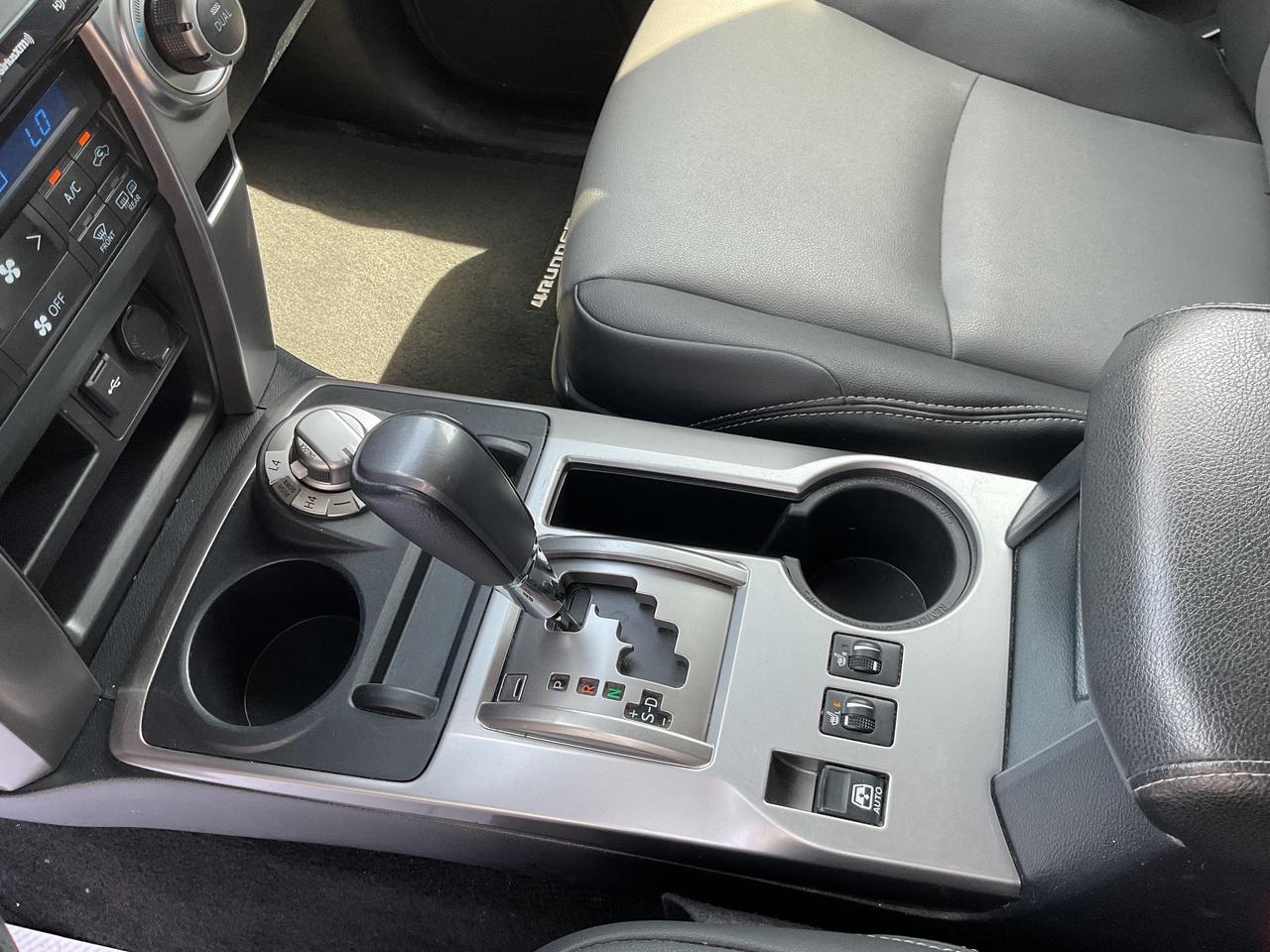 2024 Toyota 4Runner Base 4dr 4x4 Photo
