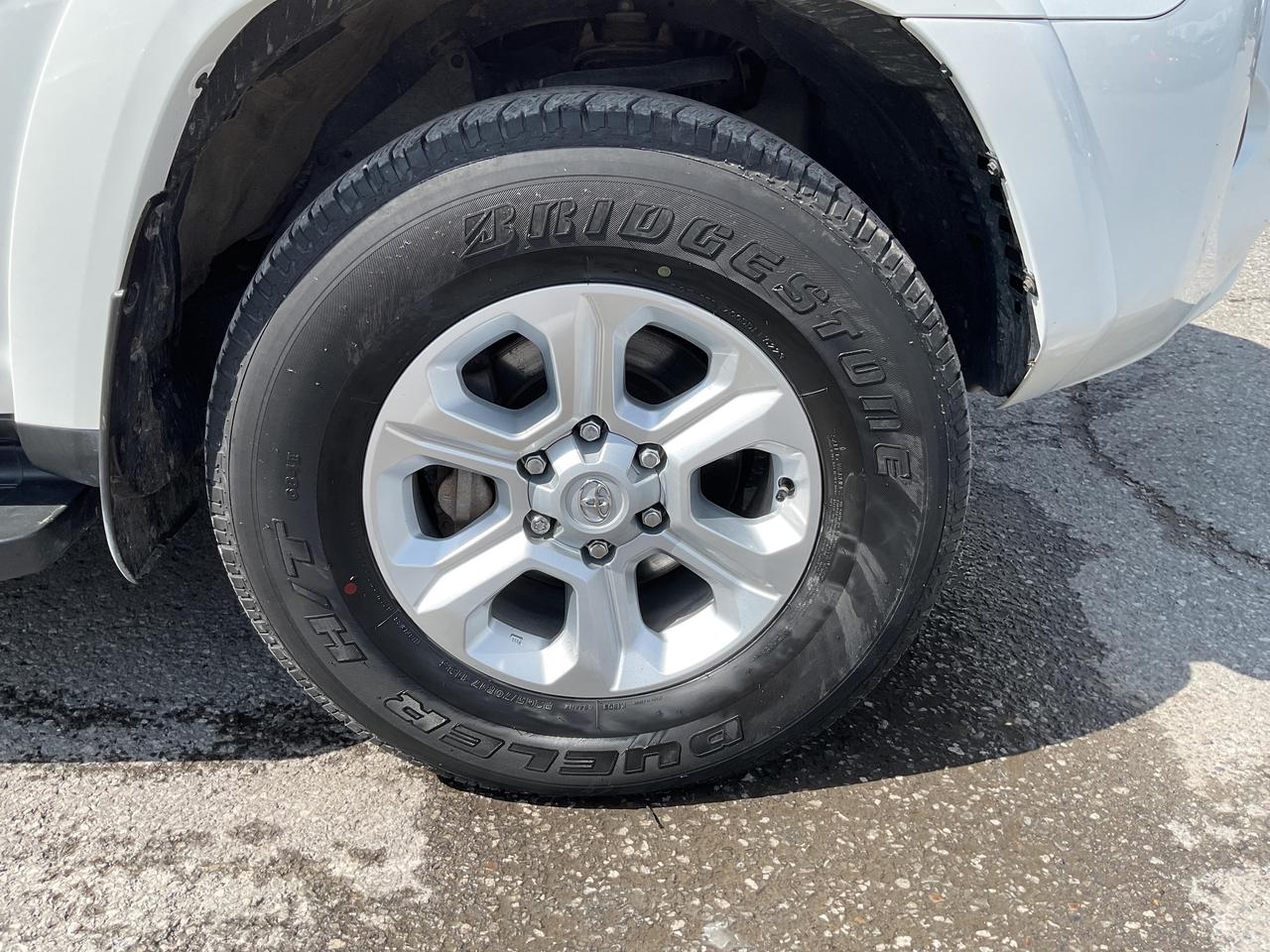 2024 Toyota 4Runner Base 4dr 4x4 Photo