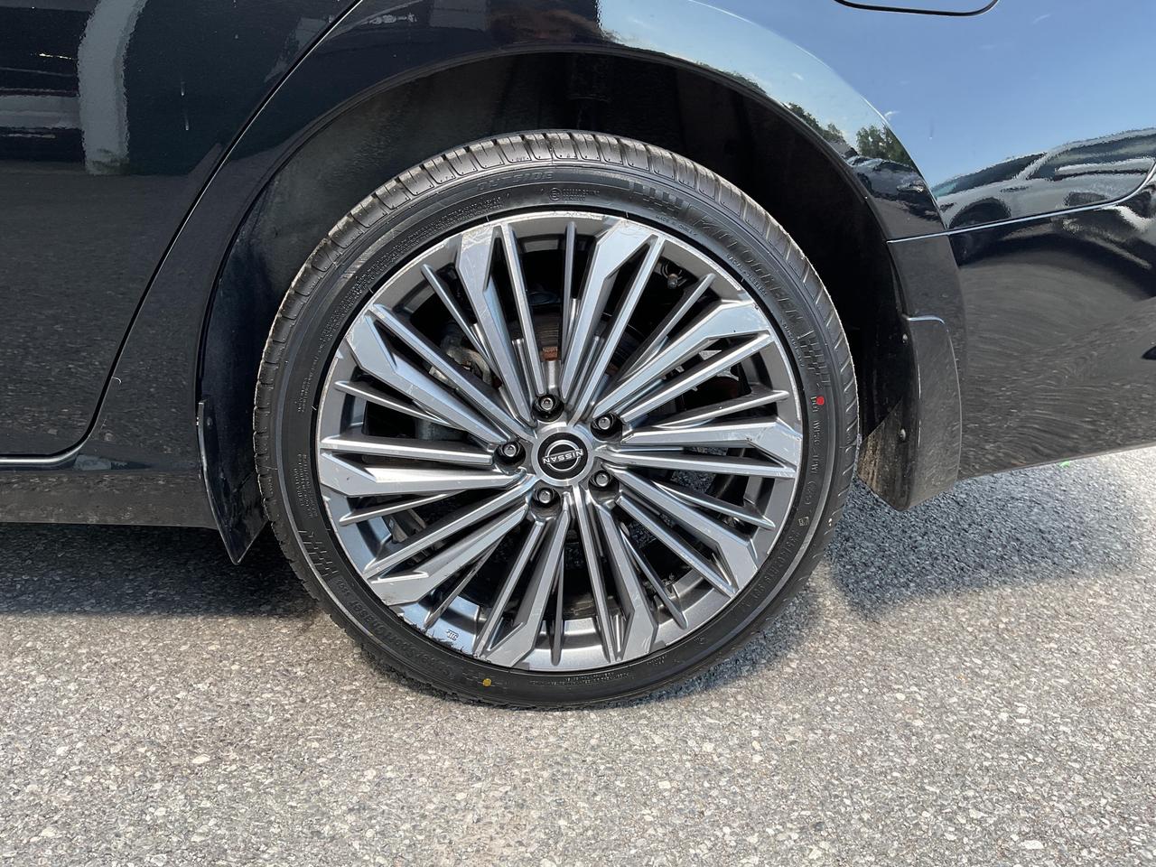 2025 Nissan Altima Platinum All-Wheel Drive Sedan Photo
