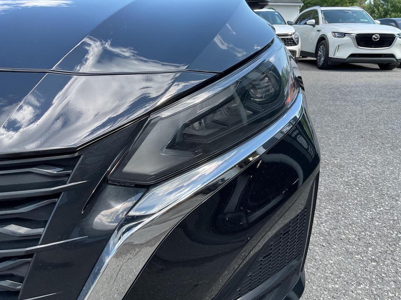 2025 Nissan Altima Platinum All-Wheel Drive Sedan Photo