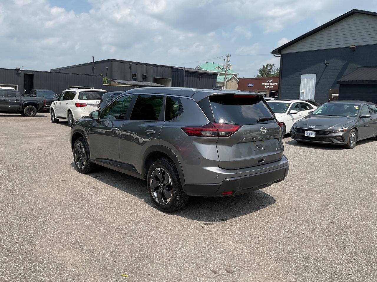 2025 Nissan Rogue  Photo