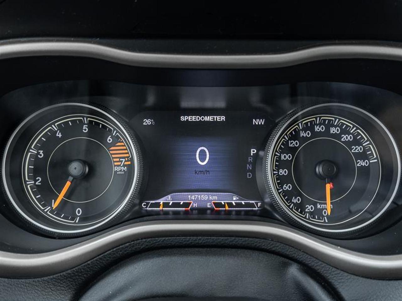 2016 Jeep Cherokee Limited 4dr Front-Wheel Drive Photo