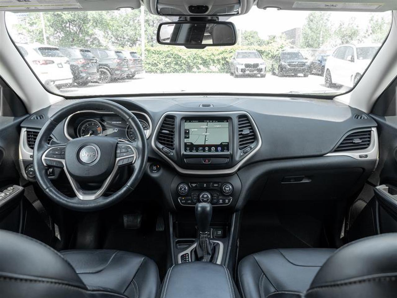 2016 Jeep Cherokee Limited 4dr Front-Wheel Drive Photo