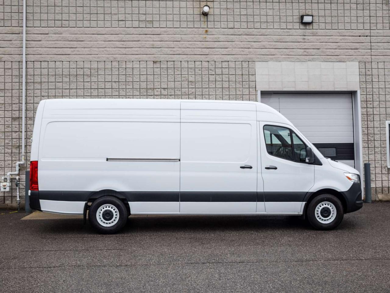 2025 Mercedes-Benz Sprinter 2500  Photo5