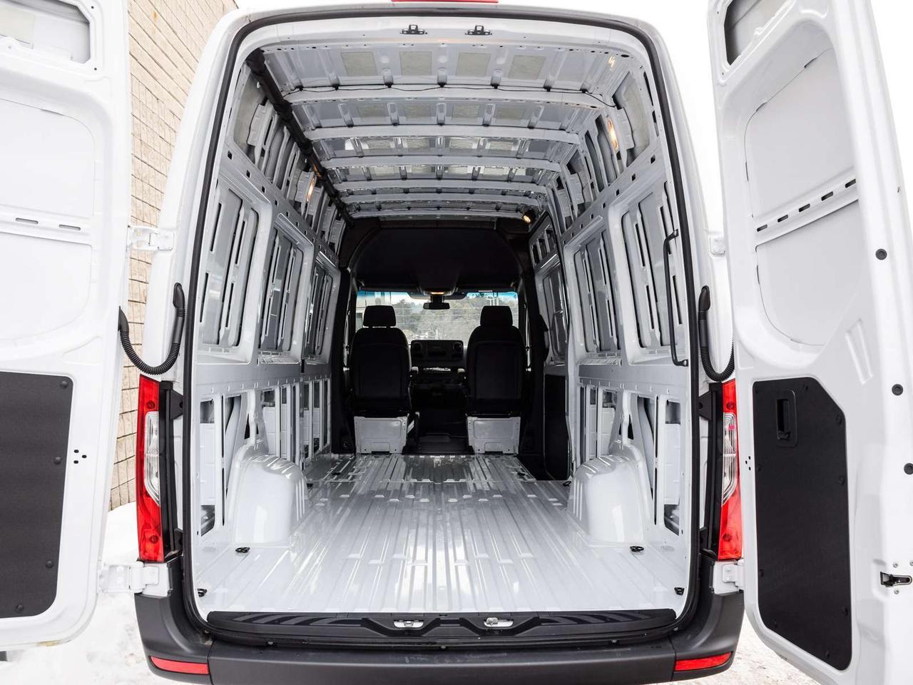 2025 Mercedes-Benz Sprinter 2500  Photo