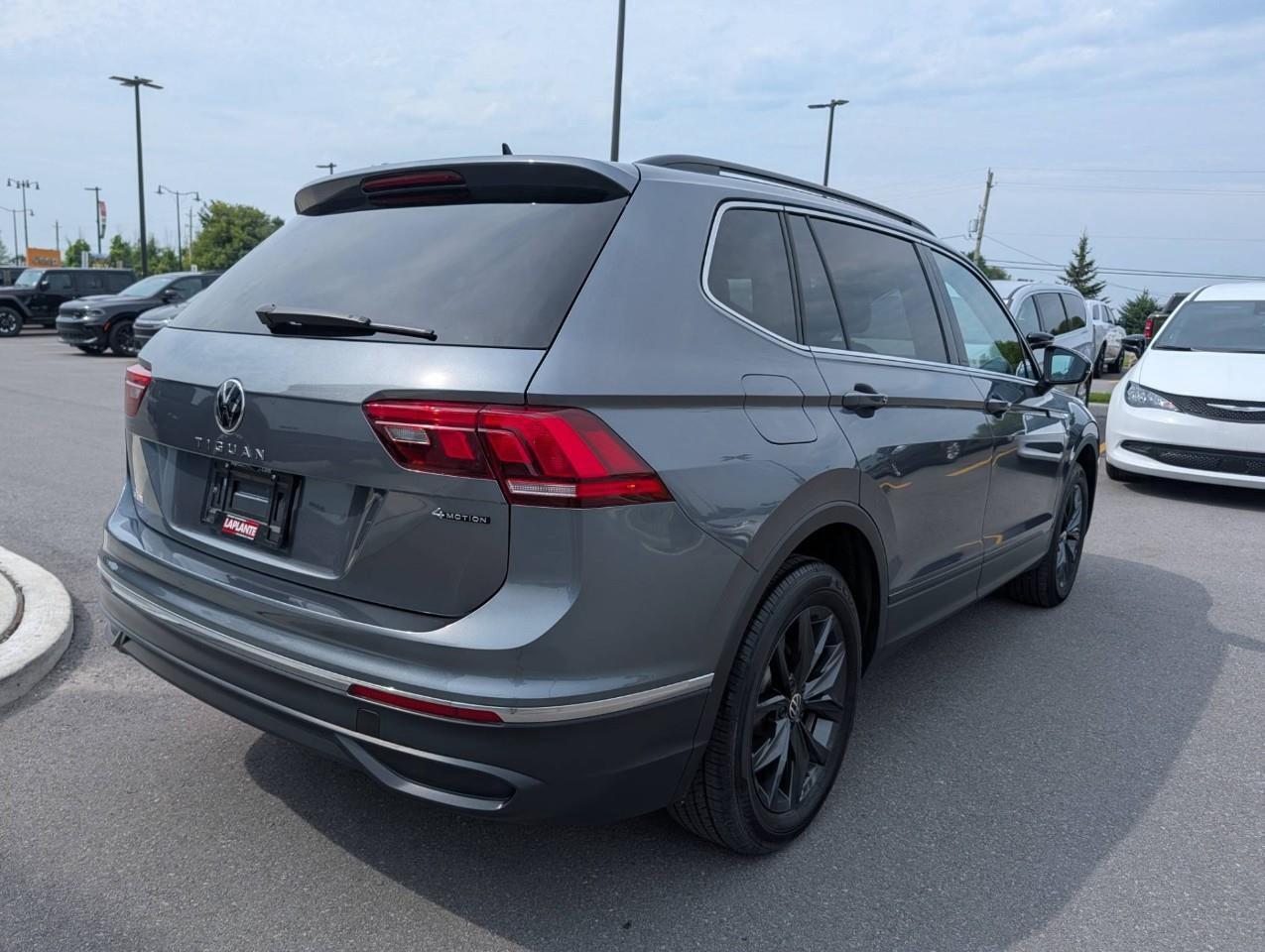 2024 Volkswagen Tiguan Comfortline Low kms/ No accidents Photo