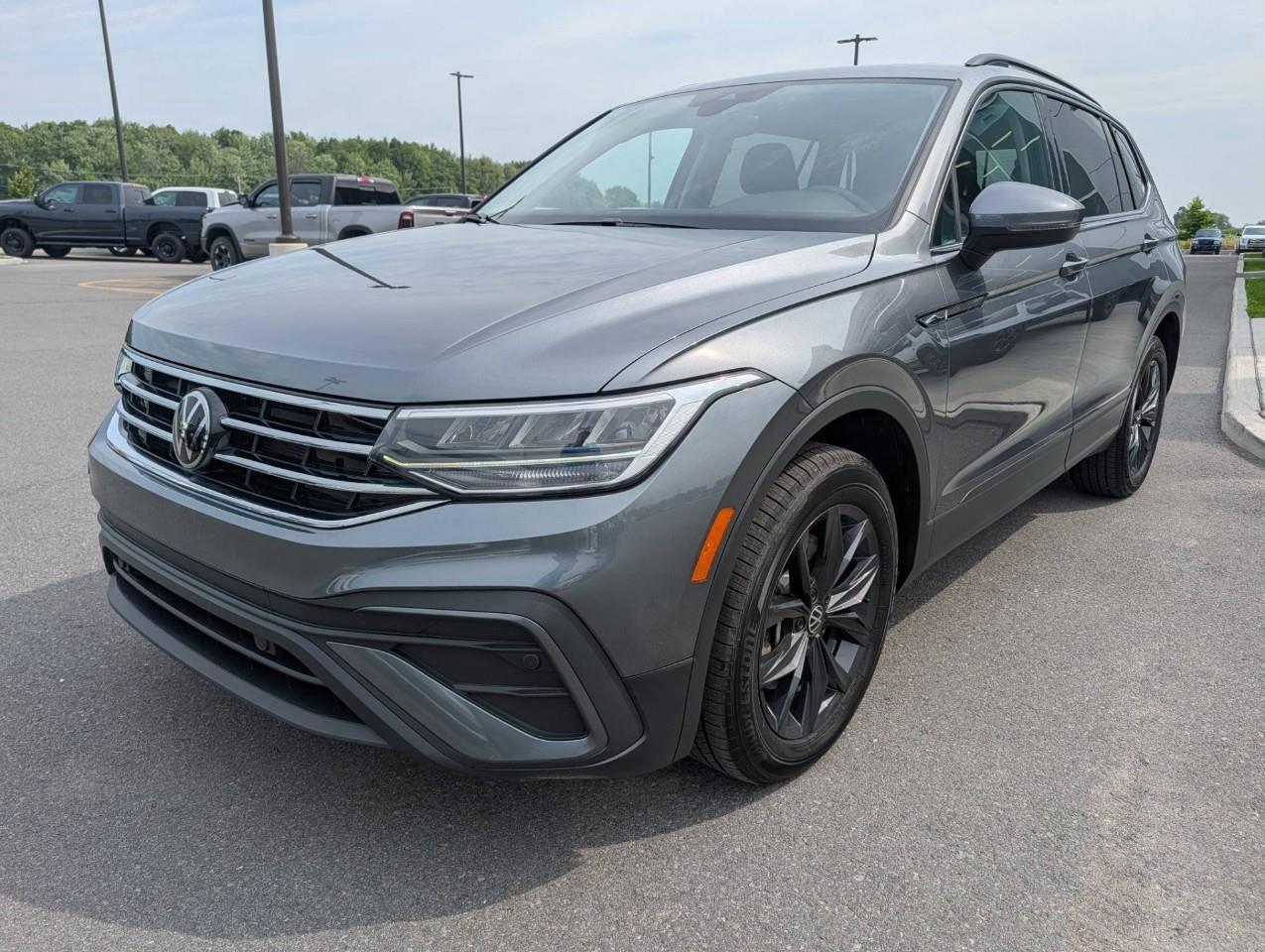 2024 Volkswagen Tiguan Comfortline Low kms/ No accidents Photo