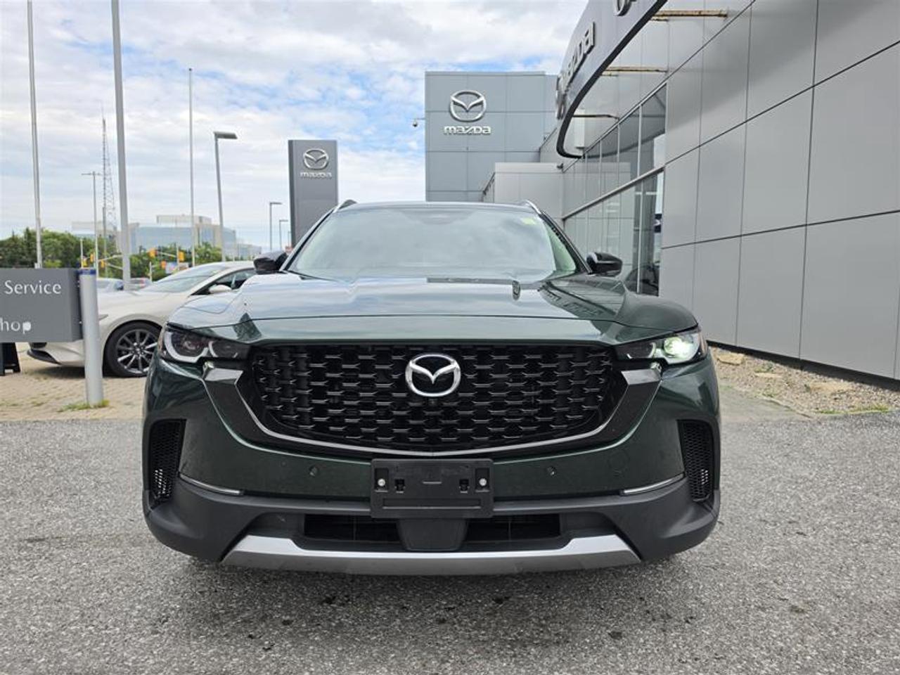 2025 Mazda CX-50  Photo