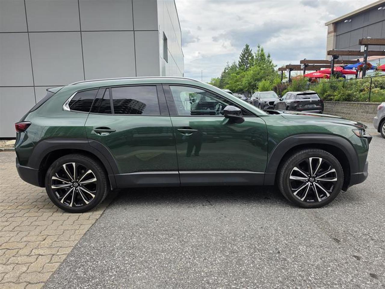2025 Mazda CX-50  Photo