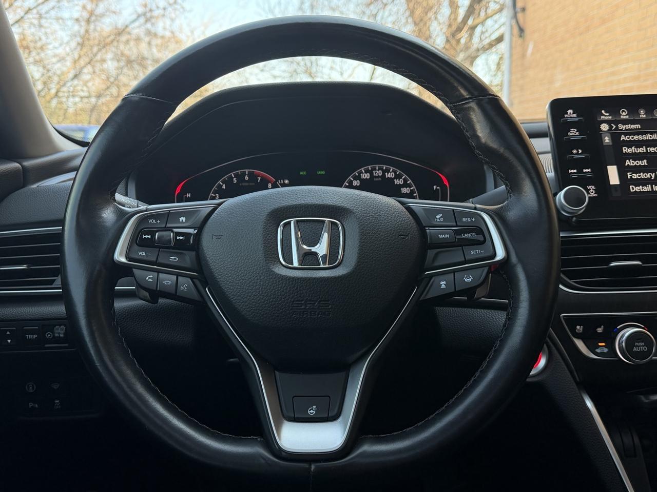 2019 Honda Accord Touring   FULLY LOADED   Vented Seats   HUD   Navi Photo