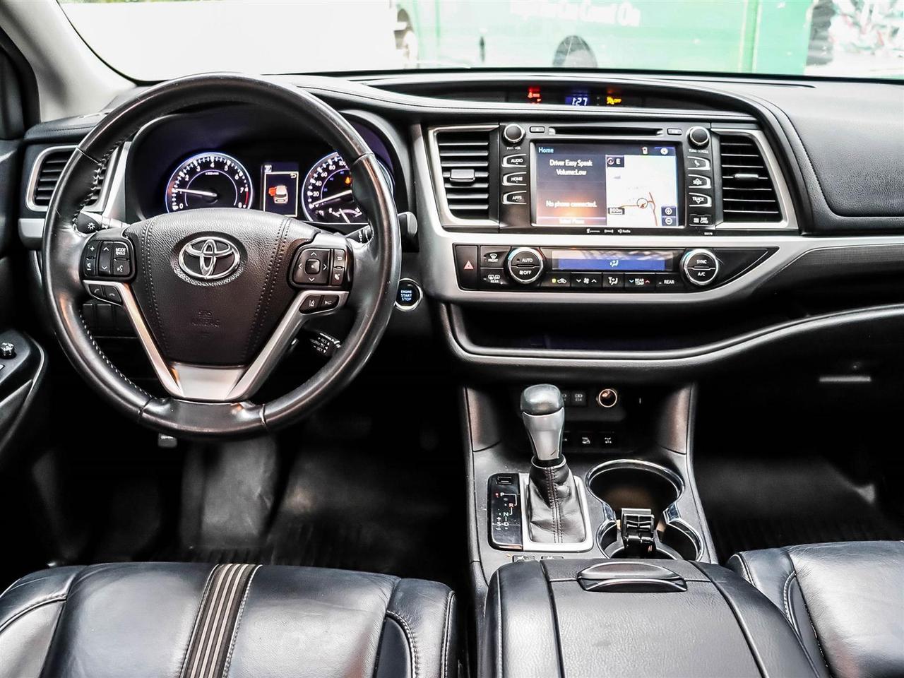 2017 Toyota Highlander  Photo