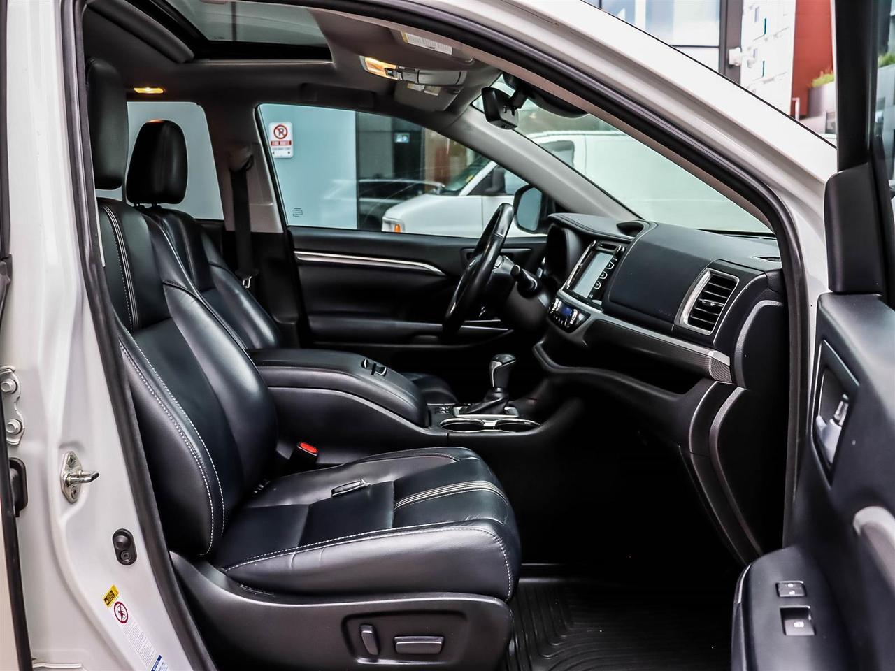 2017 Toyota Highlander  Photo