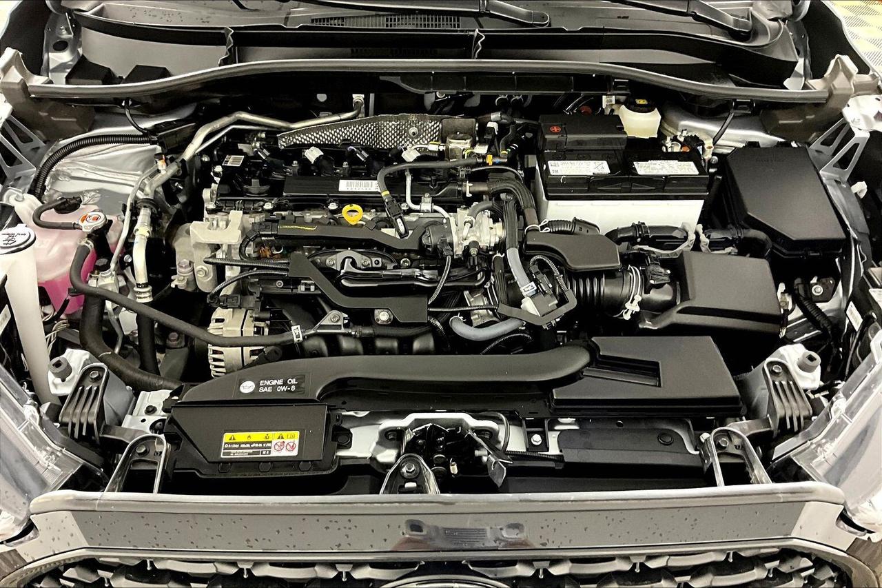 2025 Toyota Corolla Cross LE FWD Photo