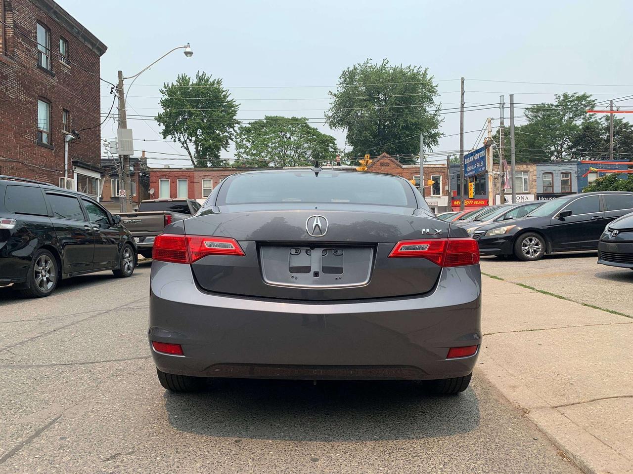 2013 Acura ILX Tech Photo