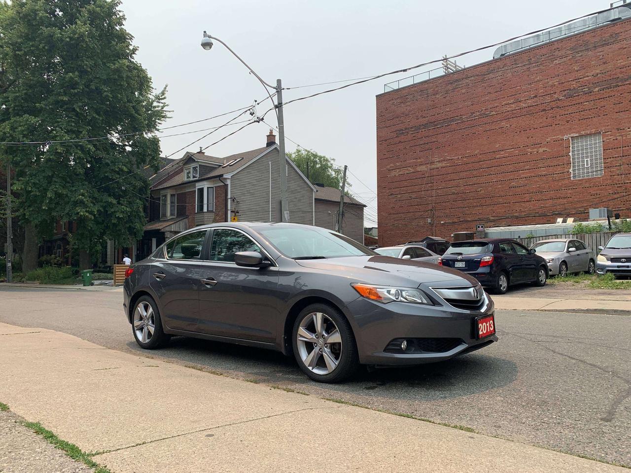2013 Acura ILX Tech Photo