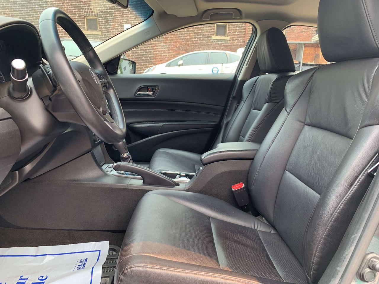 2013 Acura ILX Tech Photo