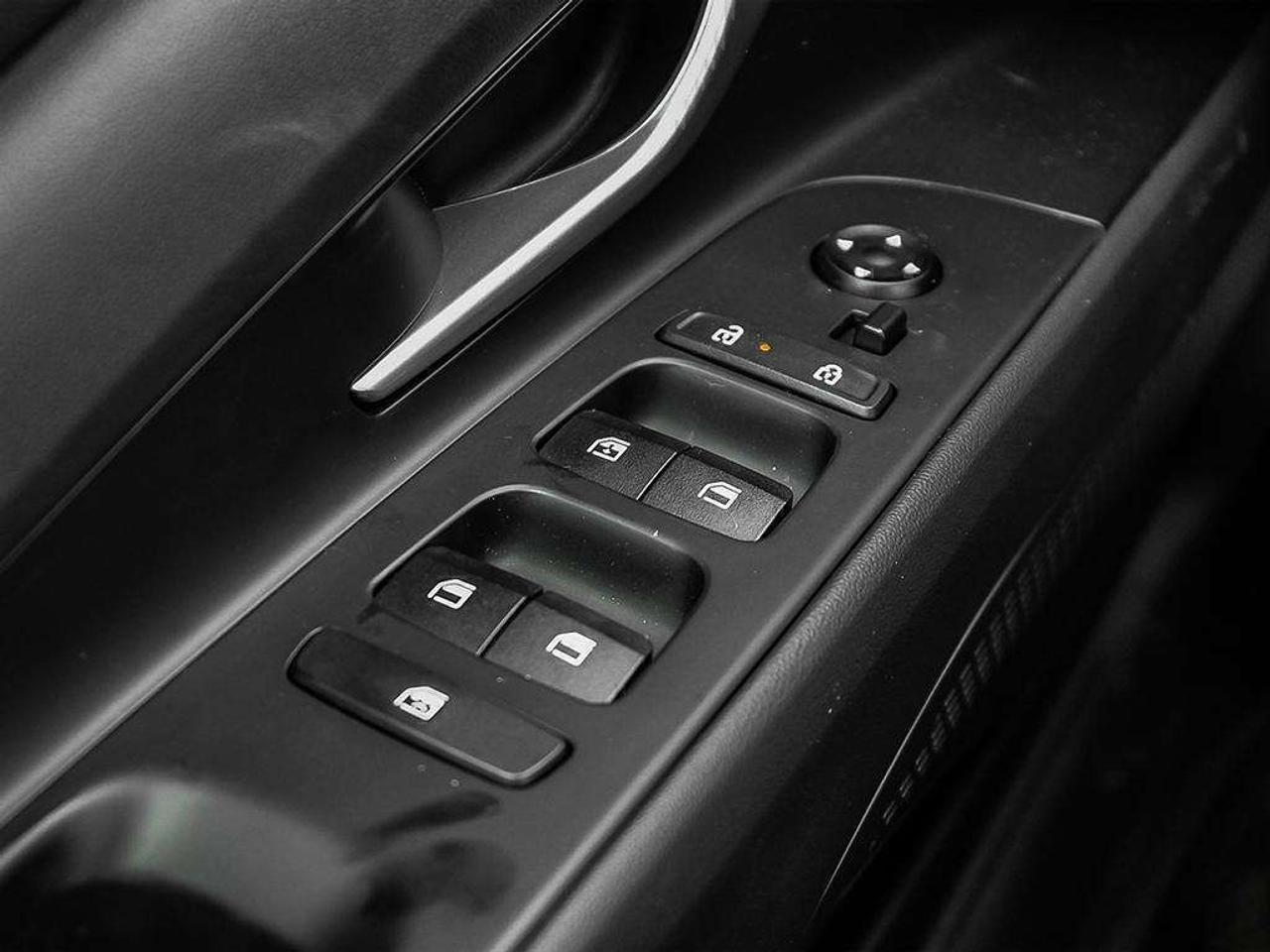 2026 Hyundai Elantra Preferred IVT w/Tech Pkg demo used Photo