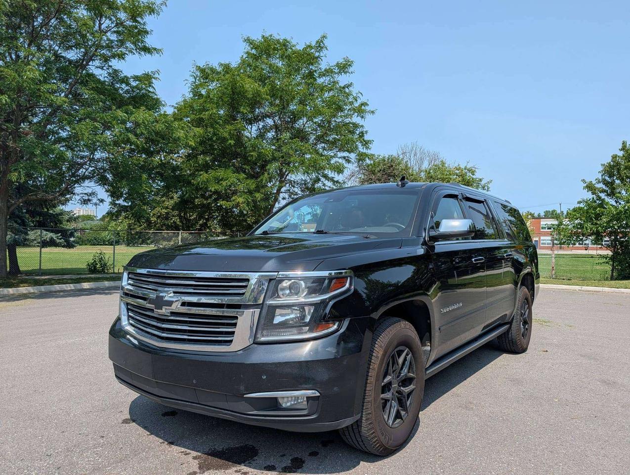 2017 Chevrolet Suburban Premier Photo